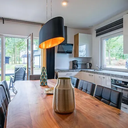Wieringen Waddenlodge Met Welnesskamer Villa