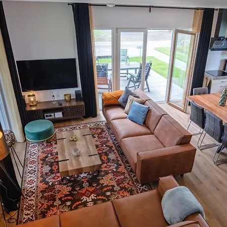 Wieringen Waddenlodge Met Welnesskamer Villa